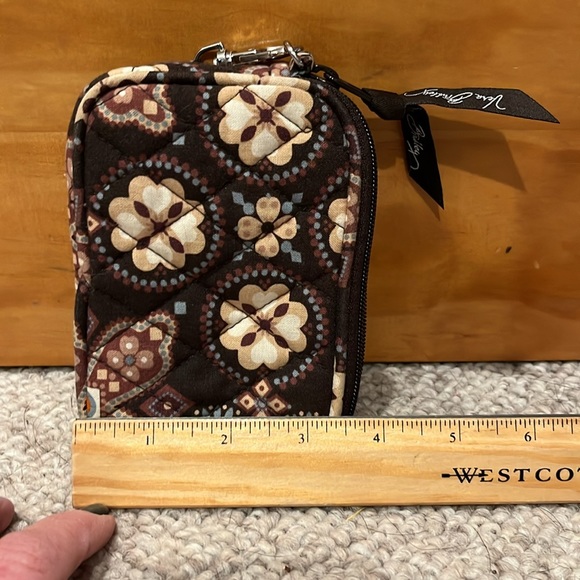 Vera Bradley Wristlet - Picture 5 of 6